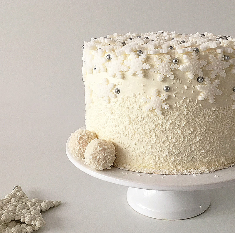Cake recipe for New Years Eve with champagne