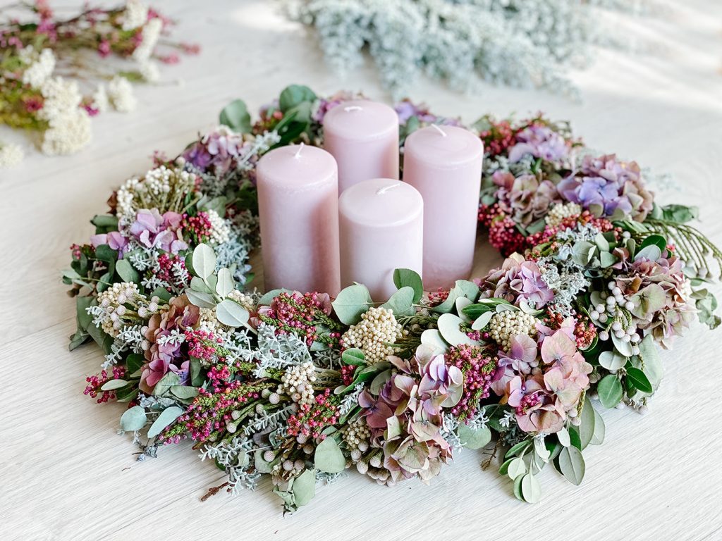 CF CosyFoxes Hortensien Adventskranz elegant altrosa rosa grün weiss